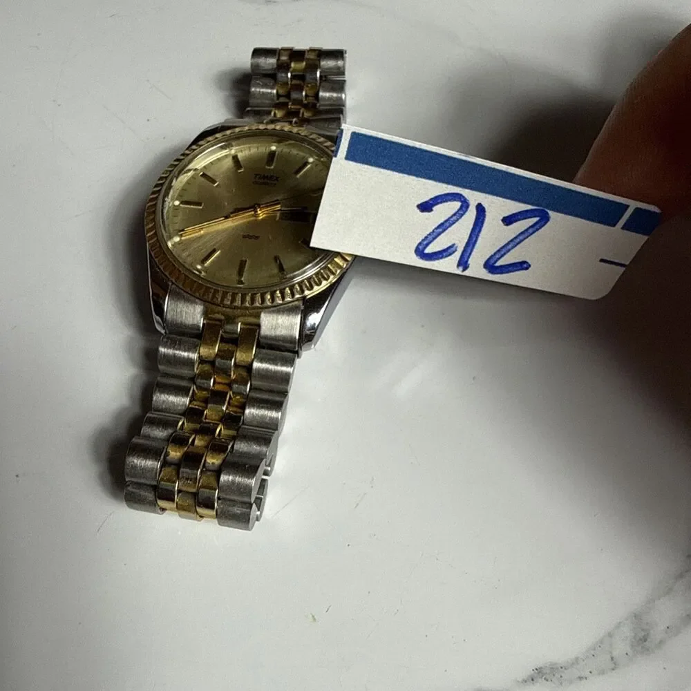 Vintage Timex Quartz Mens Watch Two Tone Gold Silver Day Date Jubilee Needs Bat